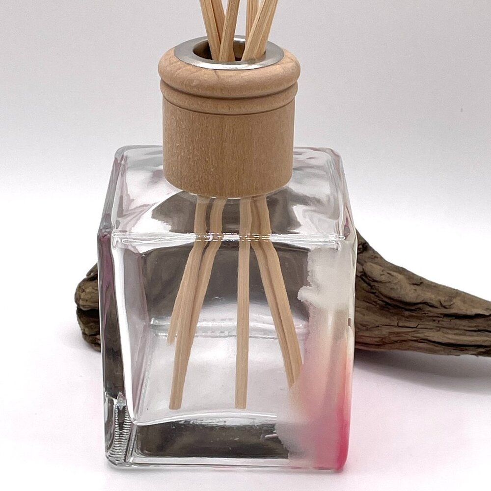 Resin and Glass Reed Diffuser-New! - Picture 6 of 7